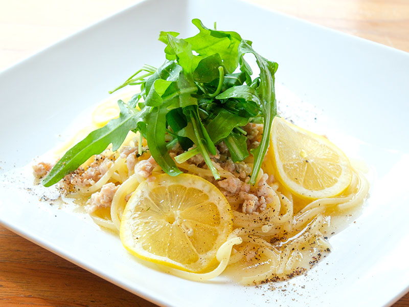 生パスタ&ワインバル ビアージョ 鶏挽肉とレモンハーブの生パスタ