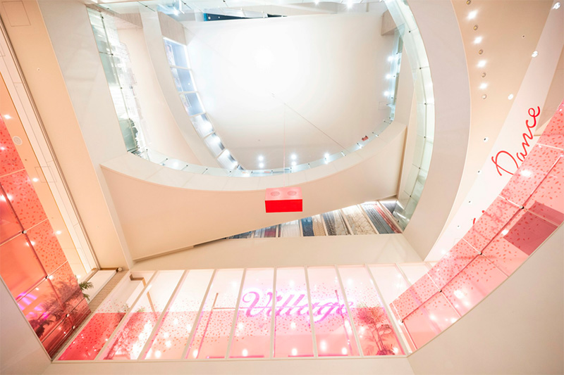 ワッカアートアワード2024 グランプリ受賞者 水田雅也氏の WACCA池袋 内展示