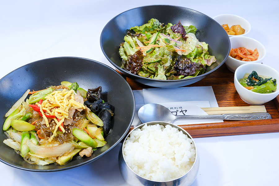 韓国家庭料理 チェゴヤ 春野菜と豚肉のチャプチェランチ